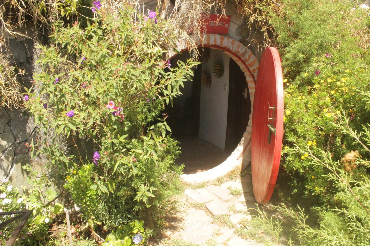 The Hobbit La Comarca Hotel Nueva San Salvador Kültér fotó
