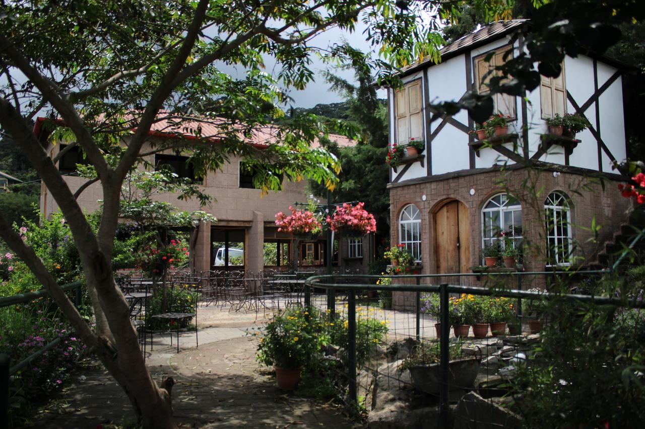 The Hobbit La Comarca Hotel Nueva San Salvador Kültér fotó