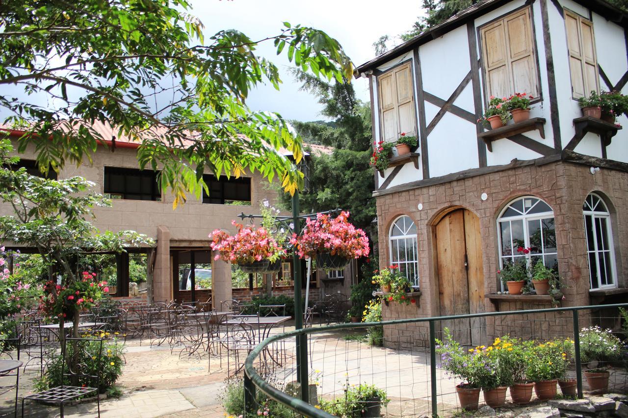 The Hobbit La Comarca Hotel Nueva San Salvador Kültér fotó